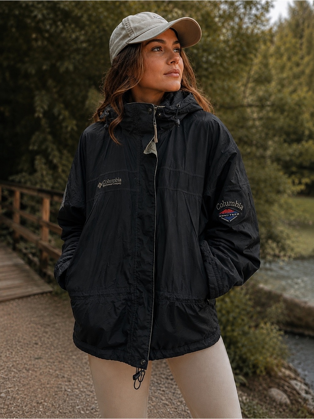 Columbia Vintage Omni-Tech Black Waterproof Hooded Shell Jacket